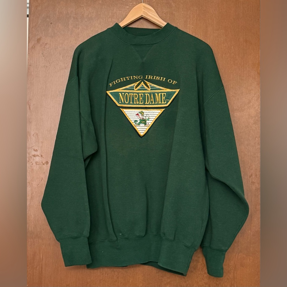 Vintage Men's Embroidered Notre Dame Sweatshirt, XL
